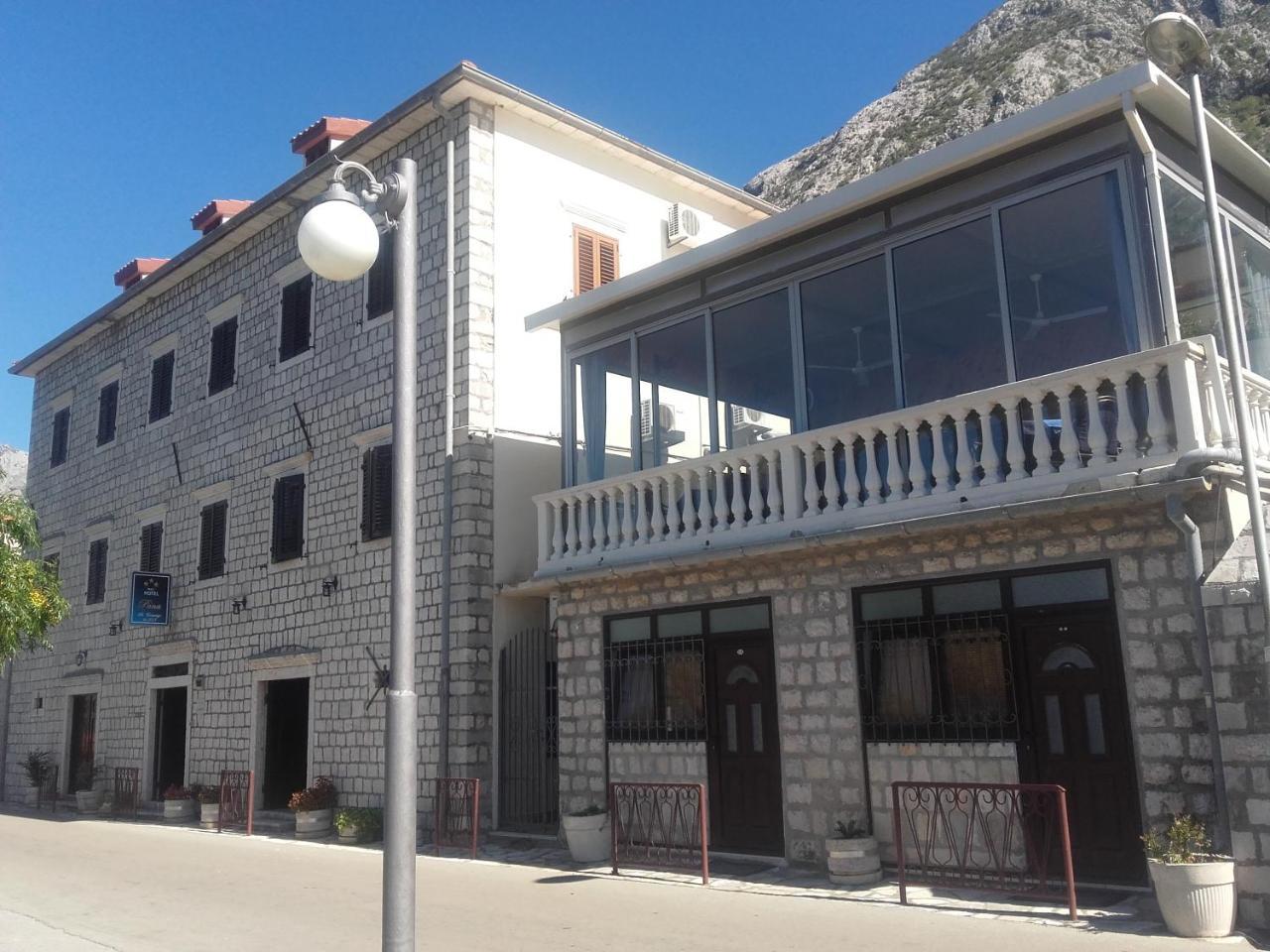 Hôtel Pana-Eustahije 253 à Kotor Extérieur photo